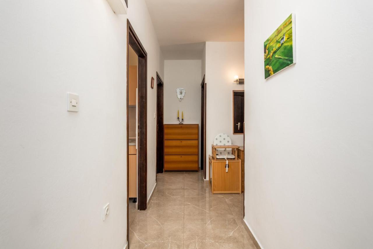 Apartments With A Parking Space Medulin - 7494 Ngoại thất bức ảnh